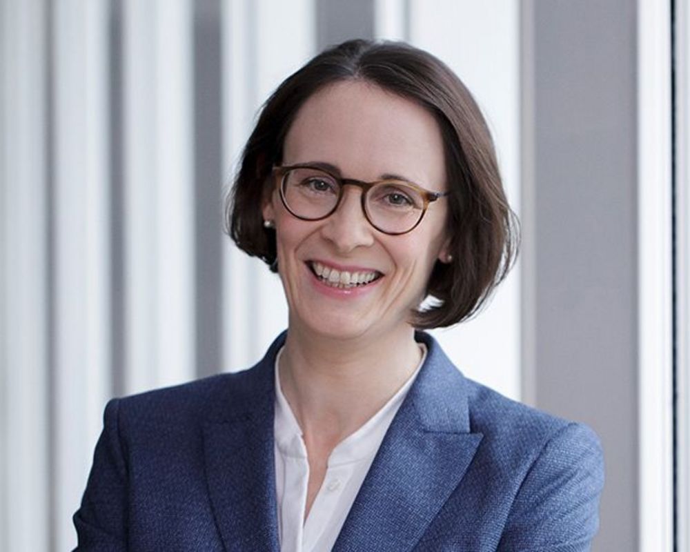 Portrait von Frau Birgit Dietl-Benzin